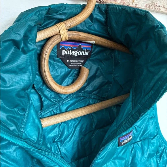 Patagonia Micro Puff Turquoise Down Quilted Vest Women's size XL - Picture 4 of 4